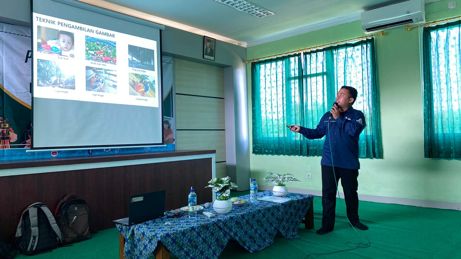 MTsN 6 Ponorogo Gelar Pelatihan Fotografi dan Videografi