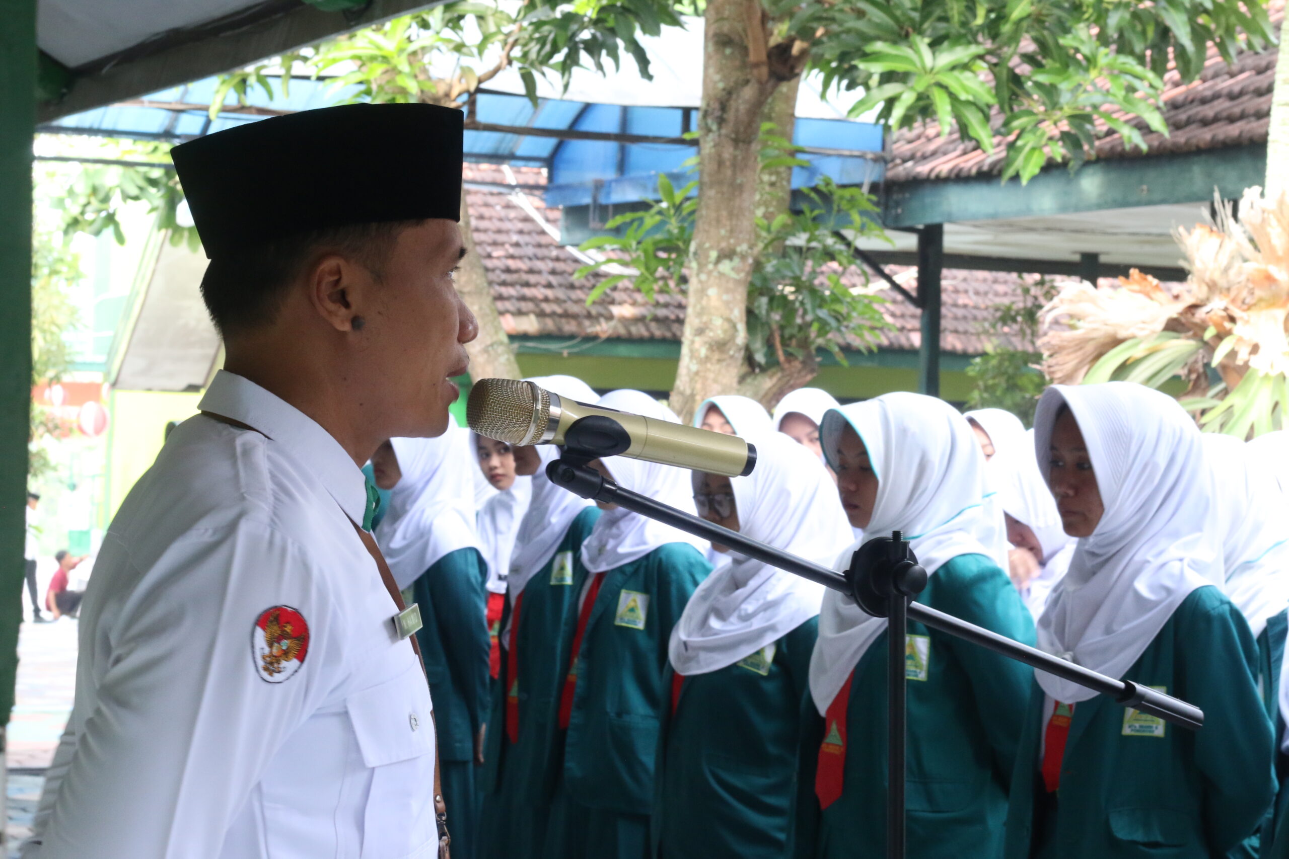 Semangat Siswa MTsN 6 Ponorogo dalam Kegiatan Ujian Madrasah Berbasis Komputer