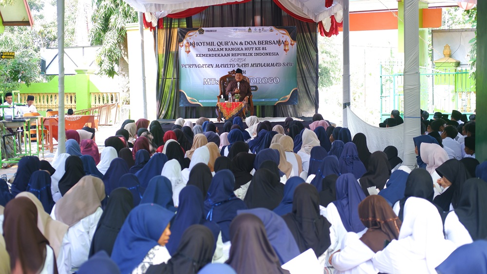 Ciptakan Generasi Qur’ani, MTsN 6 Ponorogo Gelar Khotmil Qur’an Bersama